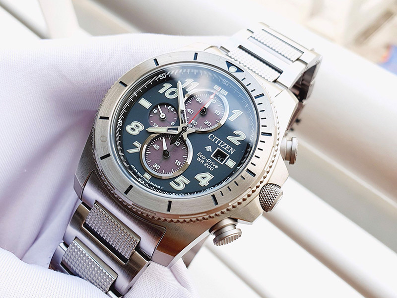 Đồng hồ Citizen Eco-Drive đa chức năng